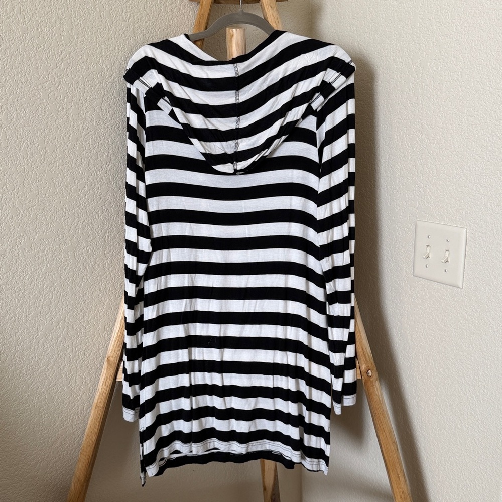 Striped Black & White Hooded Swim Coverup - Picture 3 of 3